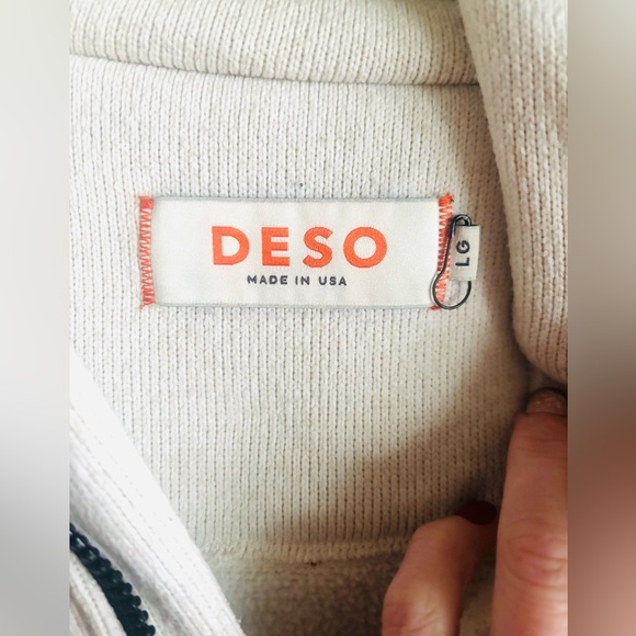 DESO Cream Zip Up Hoodie Made in the USA Size: Large - Picture 3 of 5